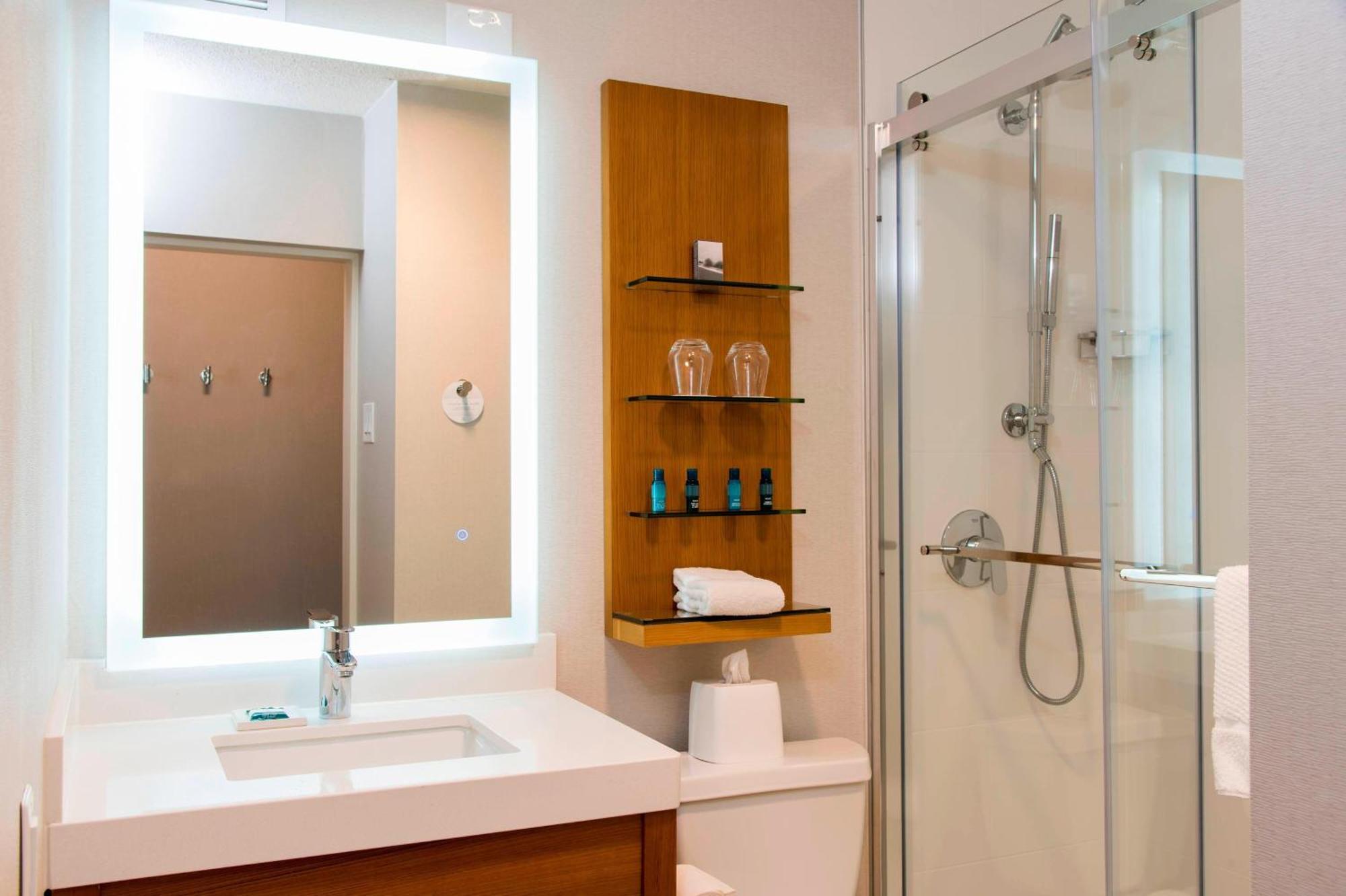 Sonesta Hotel Grand Rapids Airport Kentwood Luaran gambar
