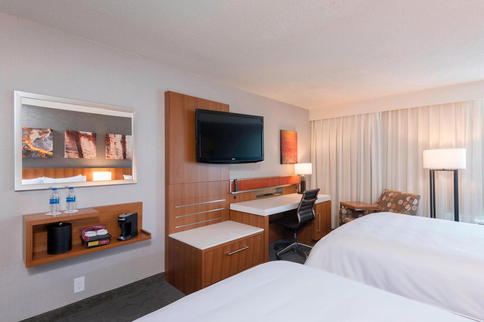Sonesta Hotel Grand Rapids Airport Kentwood Luaran gambar