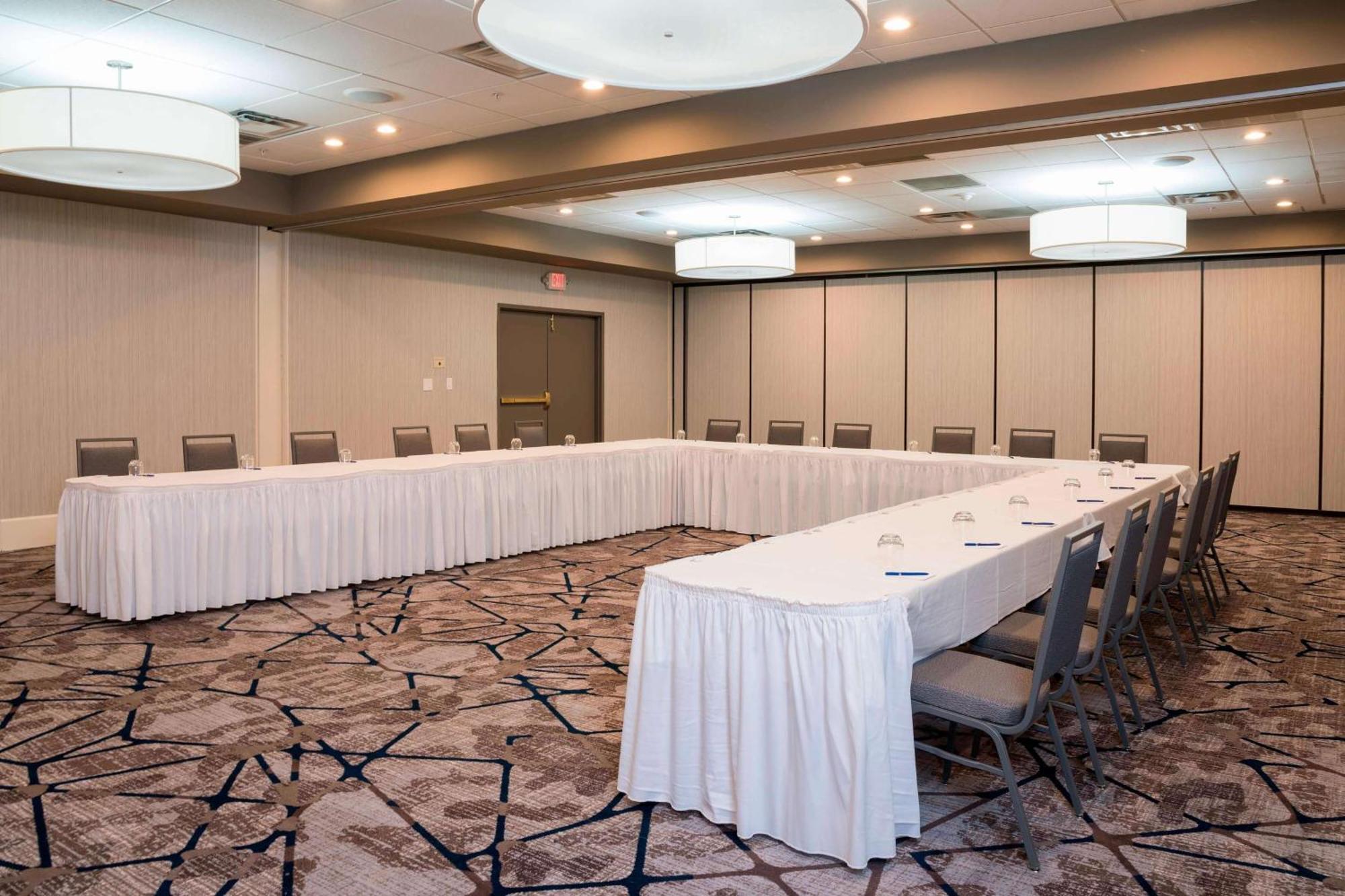 Sonesta Hotel Grand Rapids Airport Kentwood Luaran gambar