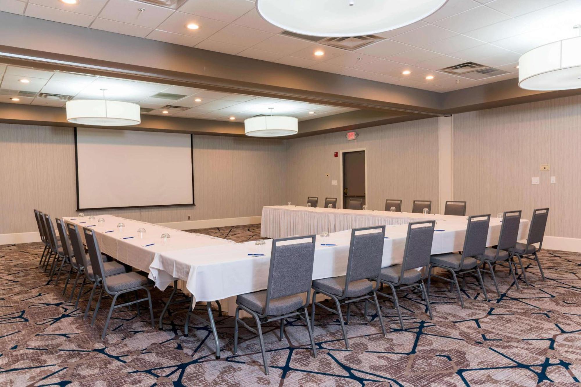 Sonesta Hotel Grand Rapids Airport Kentwood Luaran gambar